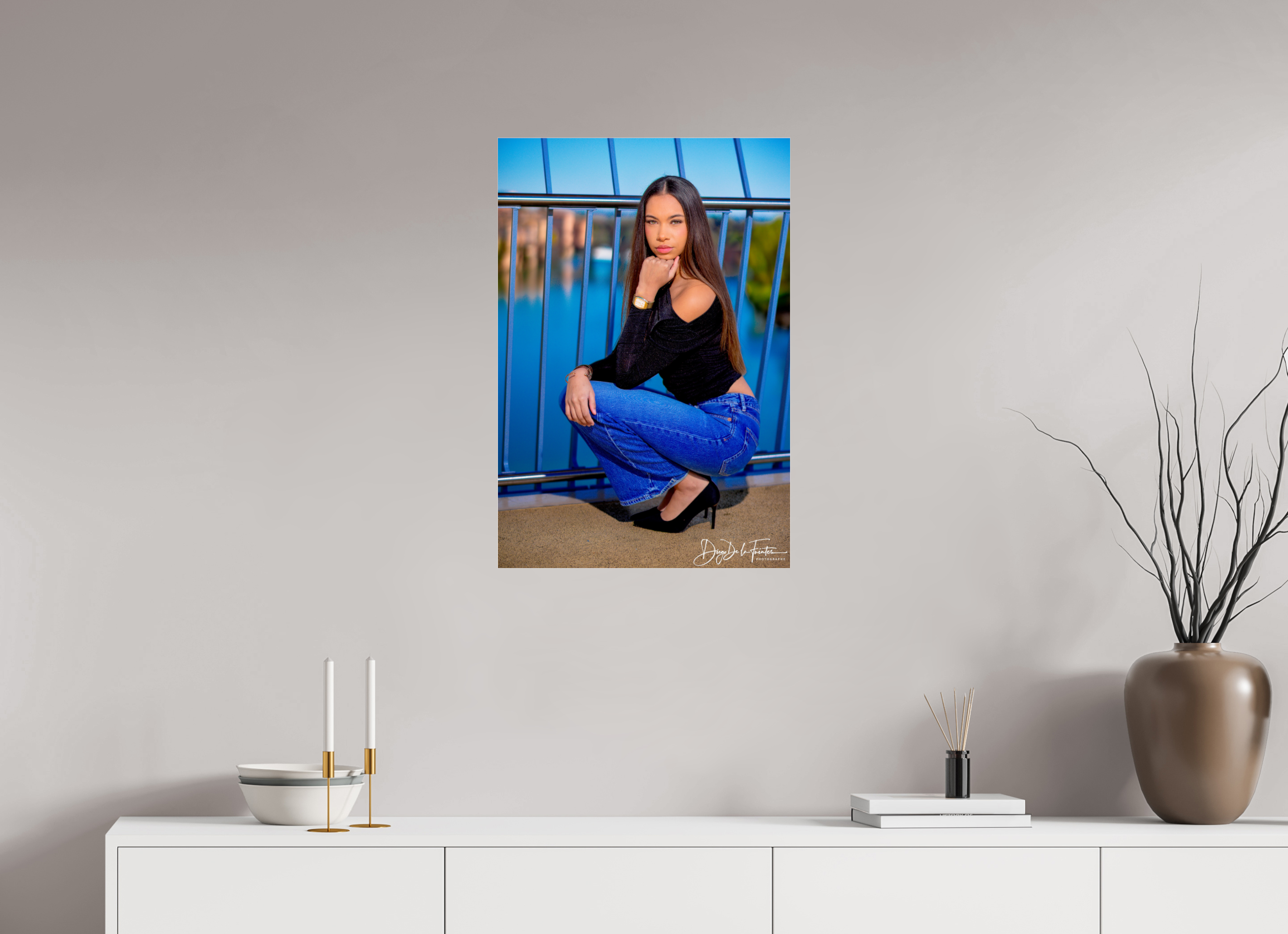 50 x 73,6 cm, Diego De la Fuintes Photographe Perspective Bleue : Portrait Contemporain par Diego De la Fuintes