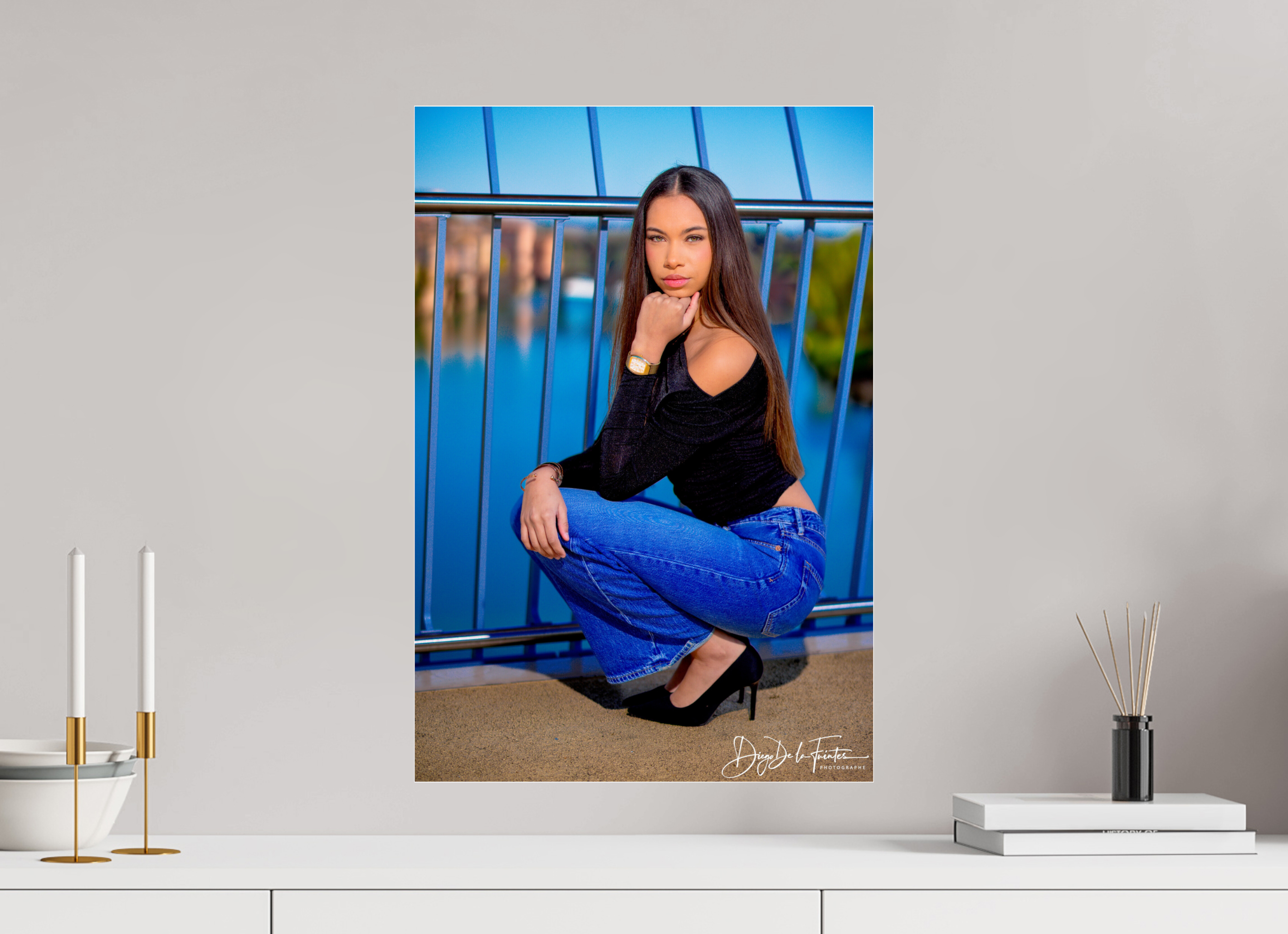 40 x 58,9 cm, Diego De la Fuintes Photographe Perspective Bleue : Portrait Contemporain par Diego De la Fuintes