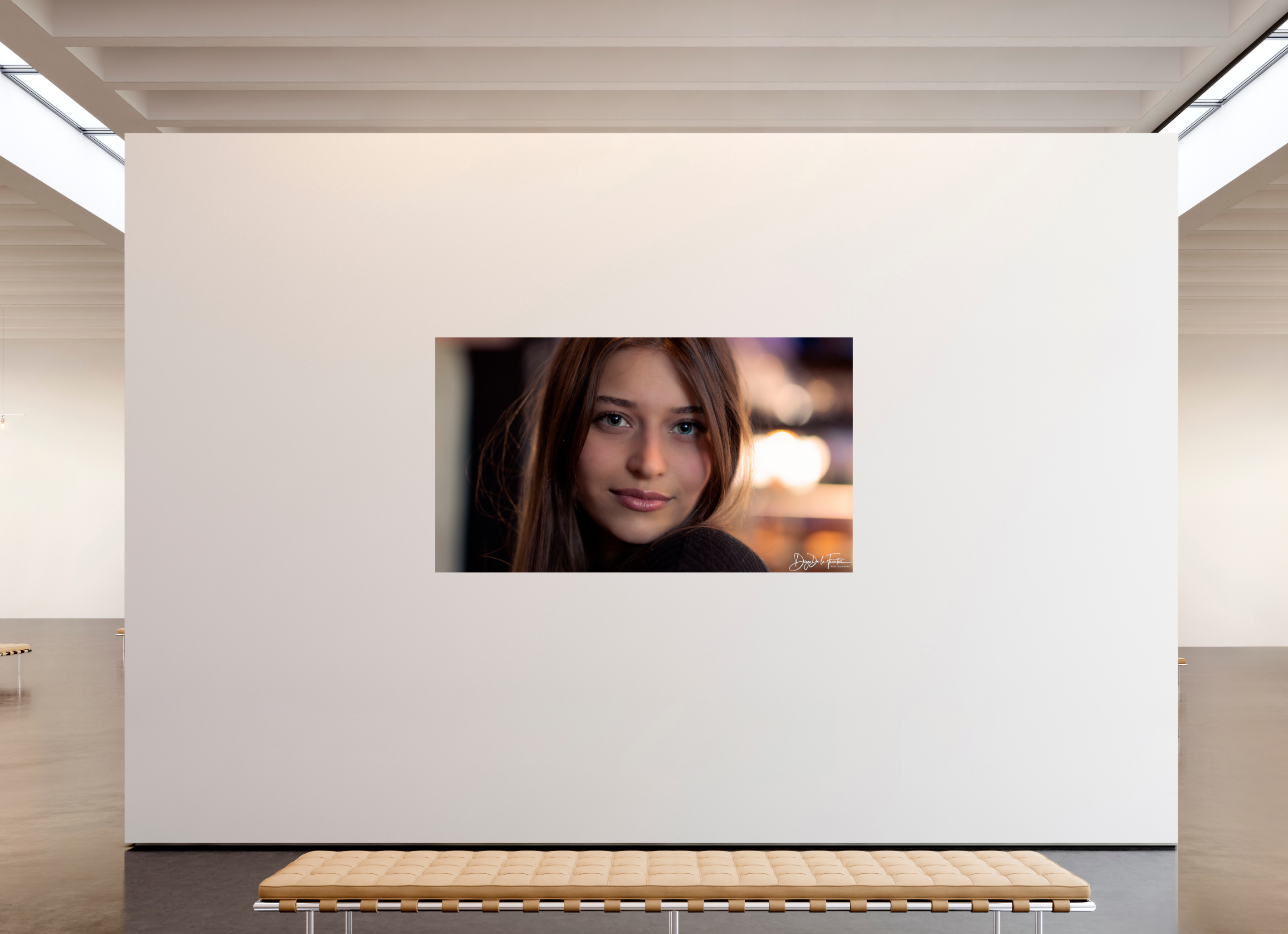 208 x 117 cm, Diego De la Fuintes Regard Captivant